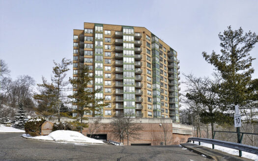 237 King Street – Unit 1210